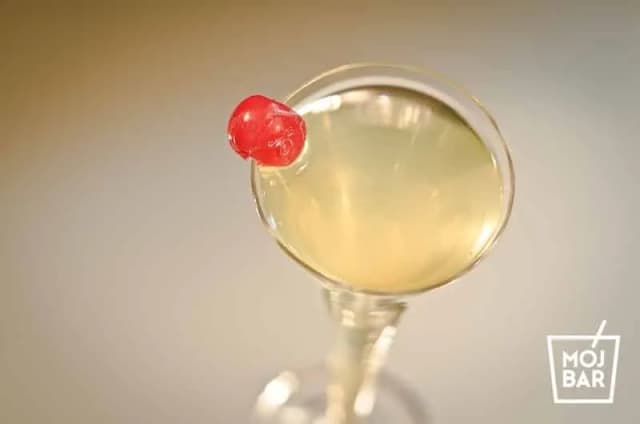 Jak przygotować flirtini drink: orzeźwiający koktajl na każdą okazję Jak przygotować flirtini drink: orzeźwiający koktajl na każdą okazję